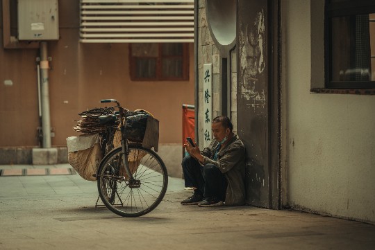 安踏店周边购物指南，全面探寻周边购物好去处