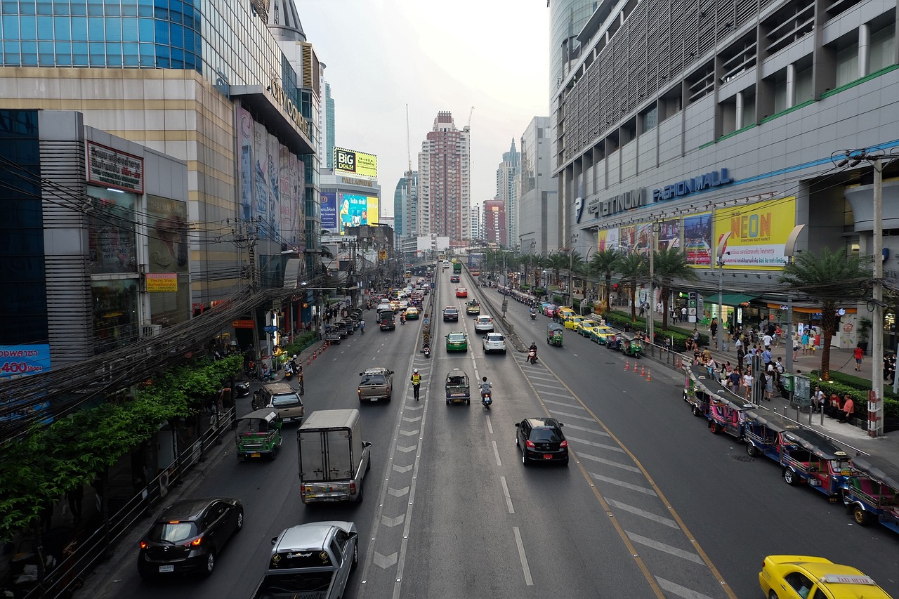 东门批发市场最新指南，时尚达人的购物天堂揭秘